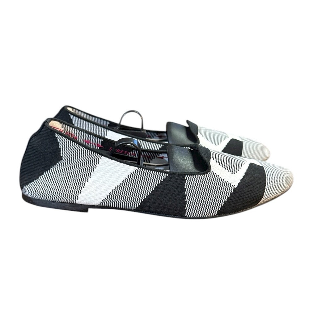 Skechers Cleo 2.0 - Lady Sherlock Skimmer Loafers Women’s Size 9